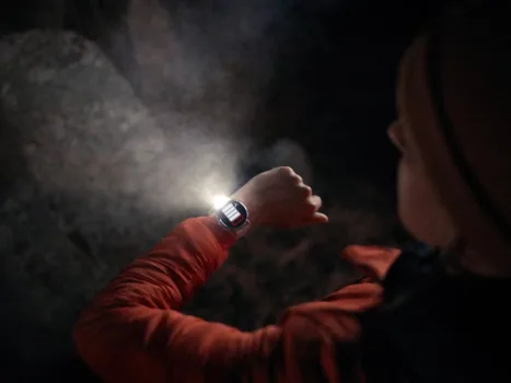 Garmin flashlight torch feature hero